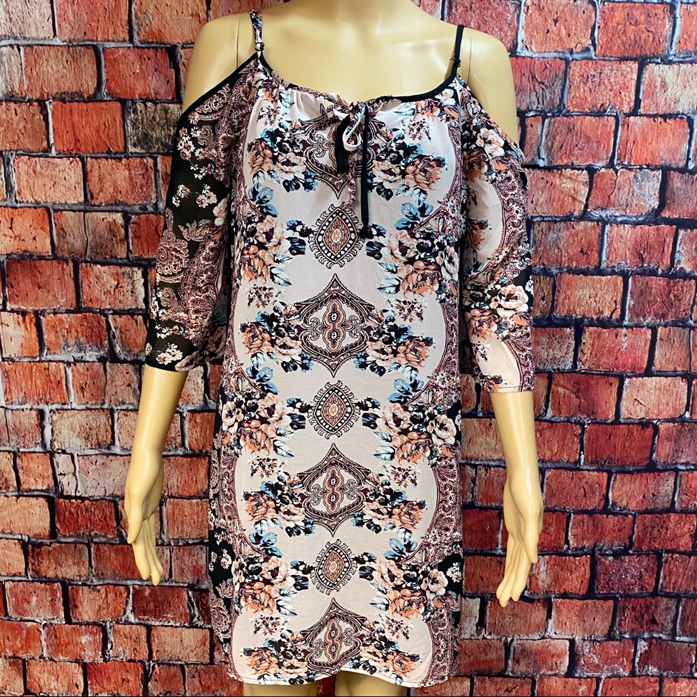 Davina Floral Cold Shoulder Dress‎